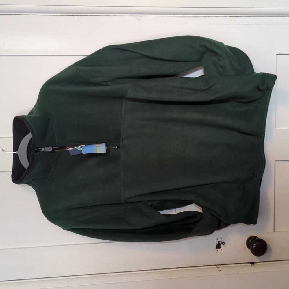 Baru Sports 1/4 Zip Fleece Sweatshirt. NWT.